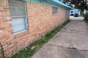 5107 Avenue Q, Galveston, TX 77551 - Photo 27