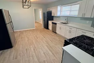 5107 Avenue Q, Galveston, TX 77551 - Photo 9