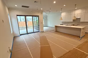 407 E 27th St, Houston, TX 77008 - Photo 5