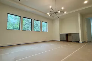 407 E 27th St, Houston, TX 77008 - Photo 9
