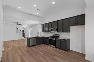 624 Roaring Fls Dr, Willis, TX 77378 - Photo 3