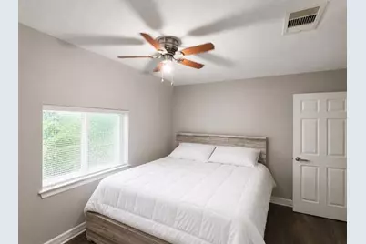 4006 Caplin Street, Houston, TX 77026 - Photo 5