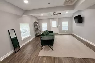 4006 Caplin St, Houston, TX 77026 - Photo 3