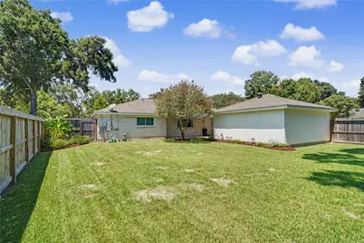 1010 Beachcomber Lane, Houston, TX 77062 - Photo 31