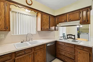 1010 Beachcomber Ln, Houston, TX 77062 - Photo 15