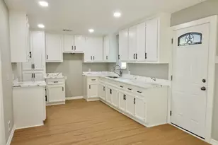 2722 Parker Rd, Houston, TX 77093 - Photo 3