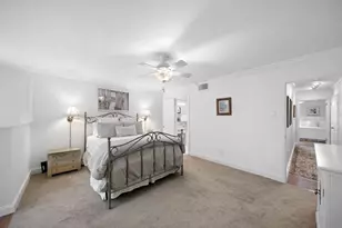 8944 Chatsworth Dr, Houston, TX 77024 - Photo 17