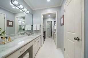 8944 Chatsworth Dr, Houston, TX 77024 - Photo 21