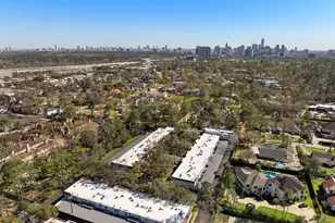 8944 Chatsworth Dr, Houston, TX 77024 - Photo 43