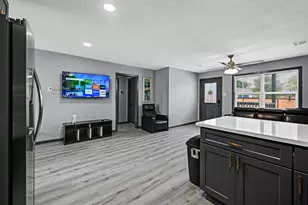 4406 Edison St, Houston, TX 77009 - Photo 9