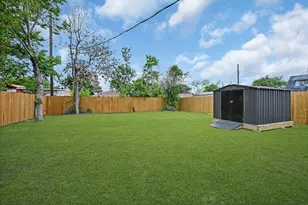 4406 Edison St, Houston, TX 77009 - Photo 21