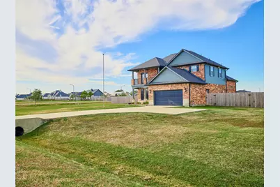 11718 Casadores Lane, Needville, TX 77461 - Photo 3
