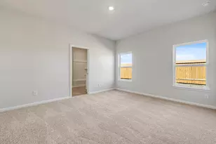 8207 Burnt Orchid Dr, Houston, TX 77016 - Photo 9