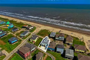 2906 Shady Ln, Crystal Beach, TX 77650 - Photo 3