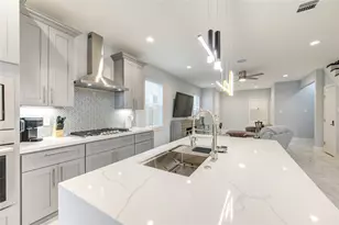 10021 Alfred Ln, Houston, TX 77041 - Photo 7