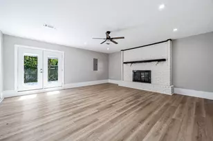 2113 21st Ave N, Texas City, TX 77590 - Photo 7