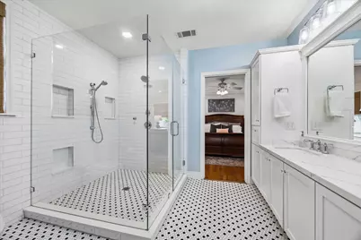 943 Columbia Street, Houston, TX 77008 - Photo 17