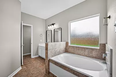 14538 Burleson Bend Drive, Houston, TX 77049 - Photo 35