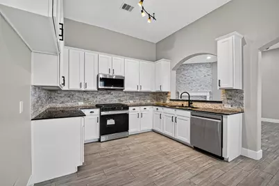 14538 Burleson Bend Drive, Houston, TX 77049 - Photo 11