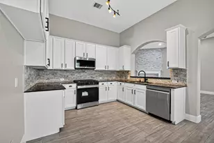 14538 Burleson Bend Drive, Houston, TX 77049 - Photo 11