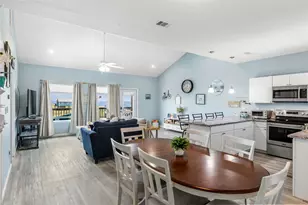 124 Howard Ave, Surfside Beach, TX 77541 - Photo 13