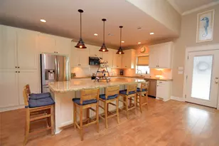 956 S Redfish St, Crystal Beach, TX 77650 - Photo 11