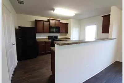 8202 Sandy Sea Road, Cove, TX 77523 - Photo 7