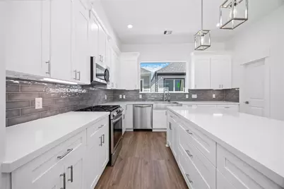 1945 Knoll Square Drive, Houston, TX 77080 - Photo 7