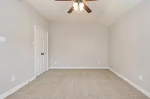 39 Medley Ln, The Woodlands, TX 77382 - Photo 31