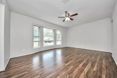 5602 Dryad Drive, Houston, TX 77035 - Photo 3