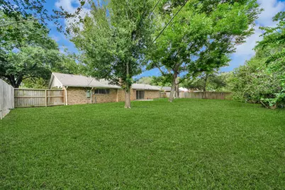 5602 Dryad Drive, Houston, TX 77035 - Photo 35