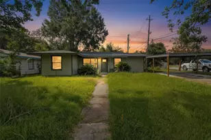 6527 Beekman Rd, Houston, TX 77021 - Photo 1