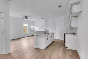1052 North Ln, Houston, TX 77088 - Photo 39