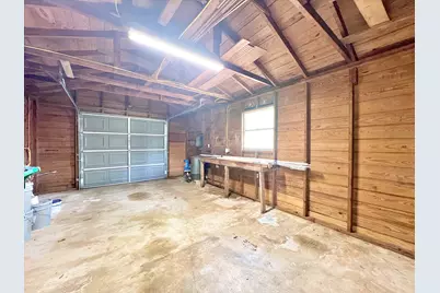 701 Cannan Drive, Angleton, TX 77515 - Photo 21