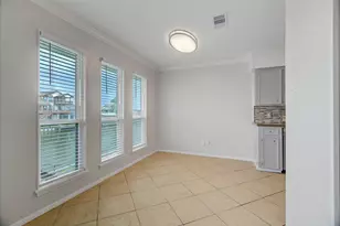 1180 Sailfish St, Bayou Vista, TX 77563 - Photo 9