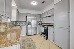 1180 Sailfish St, Bayou Vista, TX 77563 - Photo 13