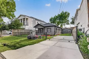 1507 Laird St, Houston, TX 77008 - Photo 1