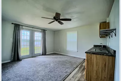 10040 Texas 87 S S, Hemphill, TX 75948 - Photo 15