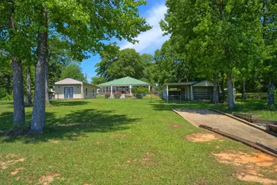 10040 Texas 87 S S, Hemphill, TX 75948 - Photo 11