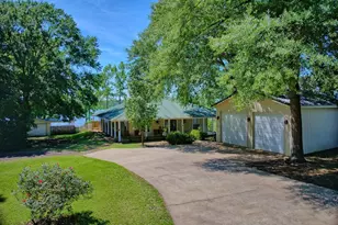 10040 Texas 87 S S, Hemphill, TX 75948 - Photo 1