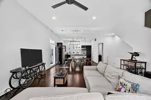 1232 W 24th St, Houston, TX 77008 - Photo 3