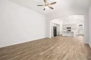 13020 Cobalt Cove Ct, Texas City, TX 77568 - Photo 7