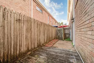 6402 Del Monte Dr, Houston, TX 77057 - Photo 17