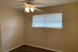 5323 Darlinghurst Dr, Houston, TX 77045 - Photo 7
