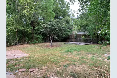 5323 Darlinghurst Drive, Houston, TX 77045 - Photo 11