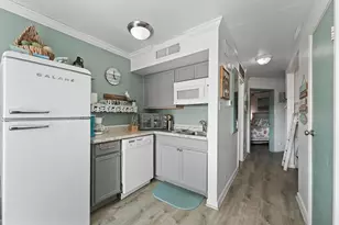 6300 Seawall Blvd, Galveston, TX 77551 - Photo 5