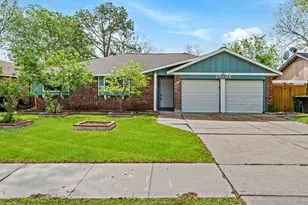 10606 Kirkdale Dr, Houston, TX 77089 - Photo 1