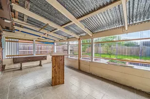 10606 Kirkdale Dr, Houston, TX 77089 - Photo 23