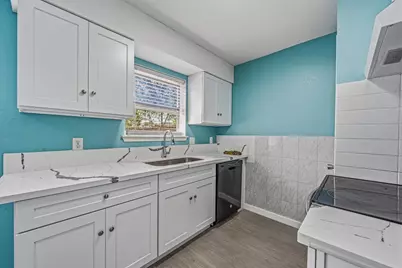 10606 Kirkdale Drive, Houston, TX 77089 - Photo 11