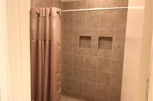 11711 Memorial Dr, Houston, TX 77024 - Photo 11